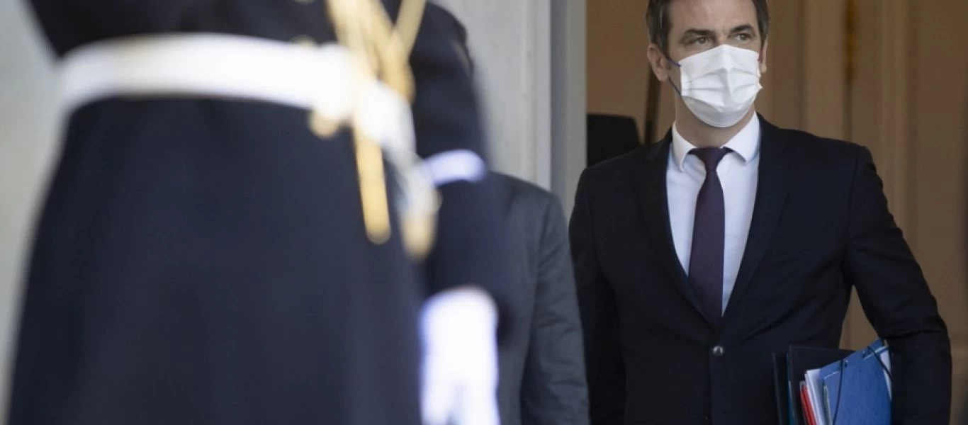 Με κορωνοϊό και ο τριπλά εμβολιασμένος Γάλλος υπουργός Υγείας Ολιβιέ Βεράν